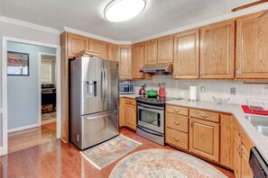 Microwave, oven, stovetop, dishwasher