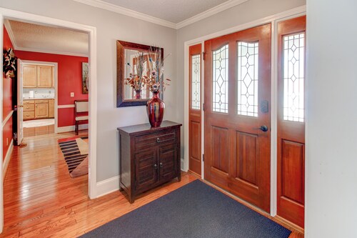 Quiet, Comfortable, Charming, Safe, 2-bedroom house with WiFi, AC in Conyers