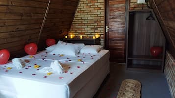 Traditional Chalet | WiFi (free), bed sheets