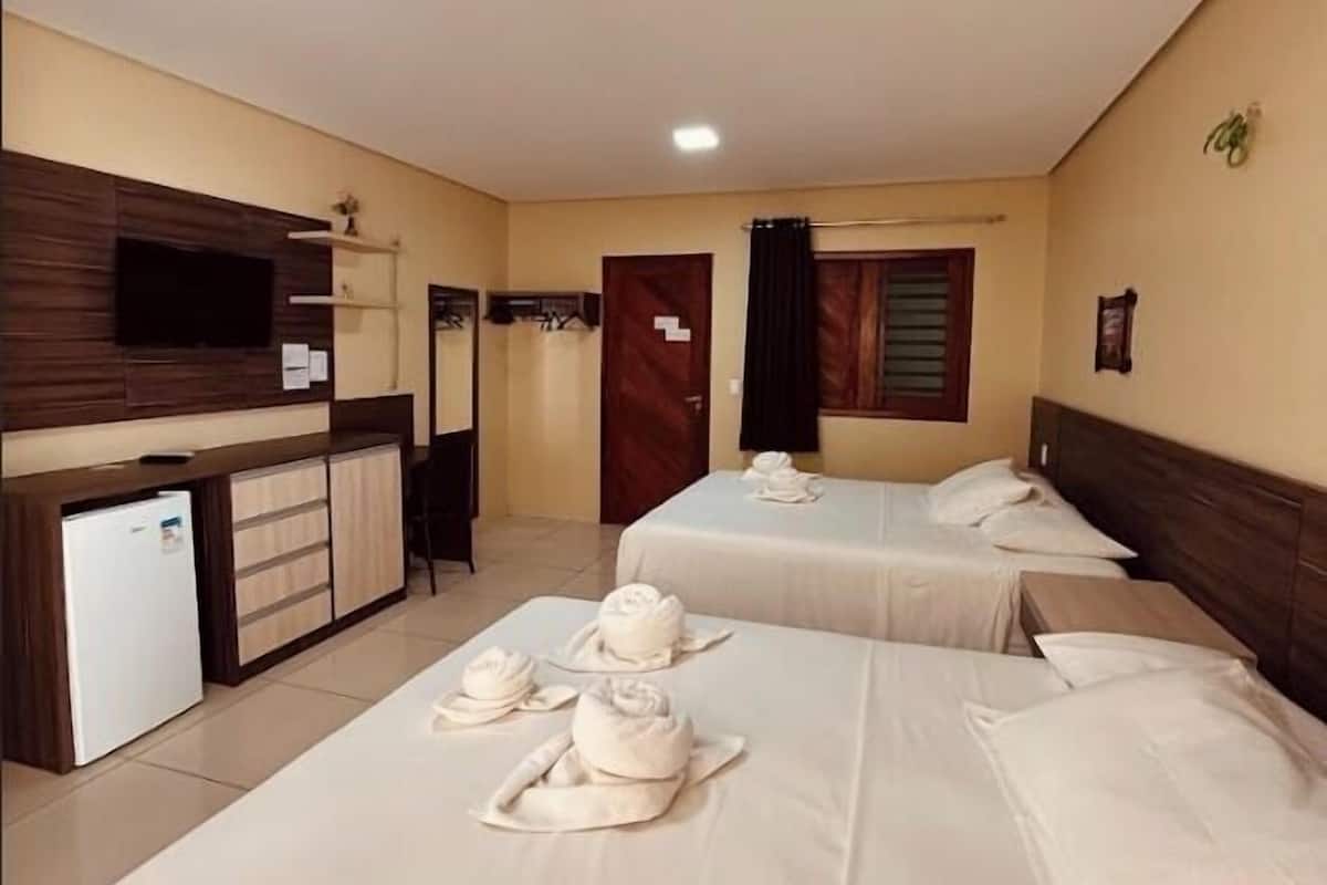 Family Room | 1 bedroom, desk, free WiFi