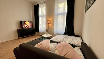 2 habitaciones, tabla de planchar con plancha, wifi y ropa de cama