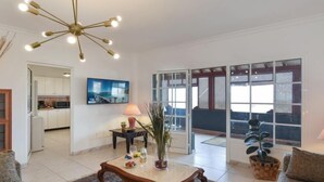 Vila, beberapa kamar, teras | Area keluarga