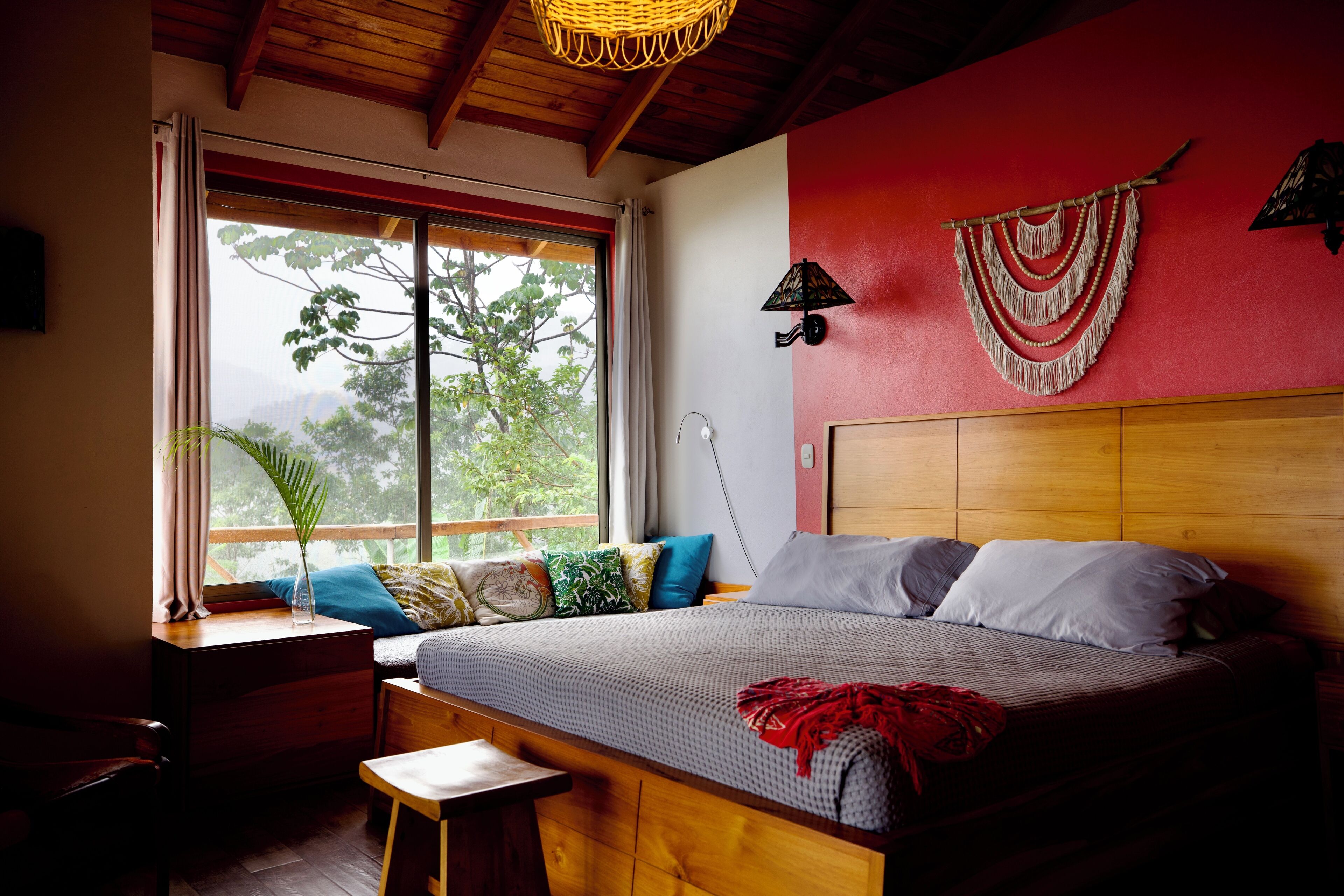 1 makuuhuone, työpöytä, Wi-Fi, vuodevaatteet