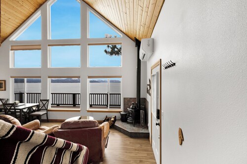 Stunning A-Frame Retreat on Lake Pend Oreille – Sagle, Idaho