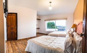 Standard Twin Room, City View | Desk, laptop workspace, free WiFi - Casa Loma Hotel Boutique  (Popayán)