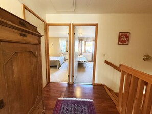 4 makuuhuonetta, silitysrauta/-lauta, ilmainen Wi-Fi