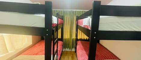 3 chambres, Wi-Fi, literie fournie