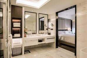 Cribs/infant beds - Zhanjiang Shanhe Hotel (Zhanjiang)