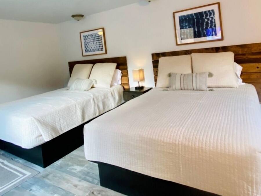 Room, 2 Katil Ratu (Queen), Non Smoking | Wi-fi percuma