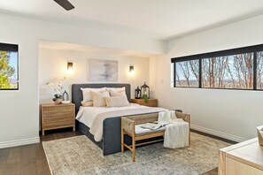 6 bedrooms, desk, iron/ironing board, free WiFi