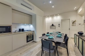 Microwave, oven, stovetop, dishwasher