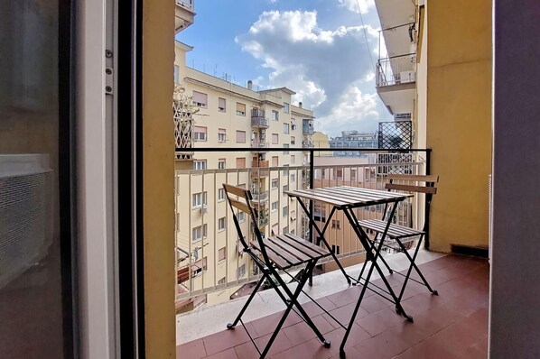 Outdoor dining - Trastevere 3 by Flatinrome (ROMA)