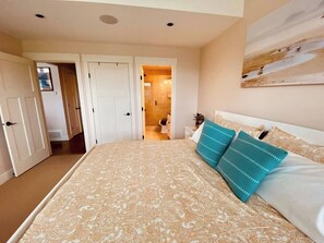 3 bedrooms, iron/ironing board, WiFi