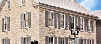 Fully Furnished 1 Bedroom Flat in Historic Downtown New Market