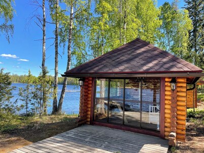 Villa Joutsen in Saimaa with jacuzzi