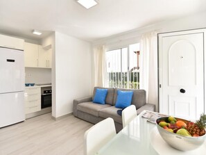 Bungalow, 4 Bedrooms | Interior - Global San Agustin ET2 7501 (San Bartolomé de Tirajana)