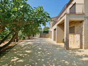 Property grounds - Ca la Moni Gualta (CT)