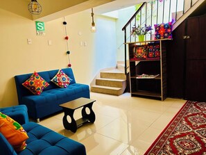 TV connectée de 60 cm avec chaînes numériques