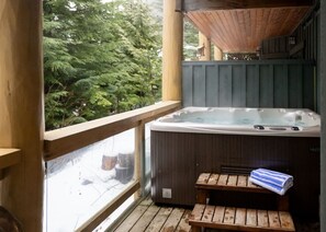 Bain à remous intérieur