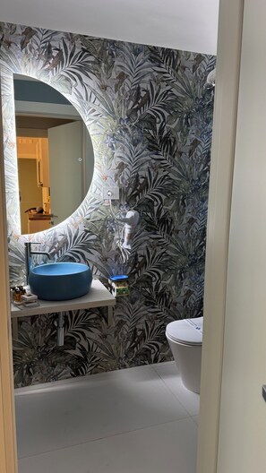 Shower, hair dryer, bidet, towels - Ac Gold B&B-Deluxe Double/Double Room Single Beds (Reggio Calabria)