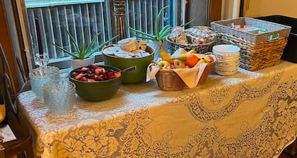 Lincoln Suite in charming Olinger House B&B in historic, downtown Gettysburg.