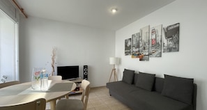 Fernseher