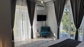 1 habitación, tabla de planchar con plancha, wifi y ropa de cama