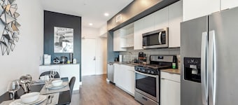 Luxurious 1bd apt in Hollywood w/Free Parking, Pool, Gym