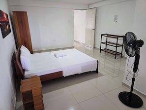 1 bedroom, iron/ironing board, internet, bed sheets
