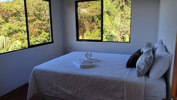 2 habitaciones, espacio para trabajar con laptop y wifi gratis