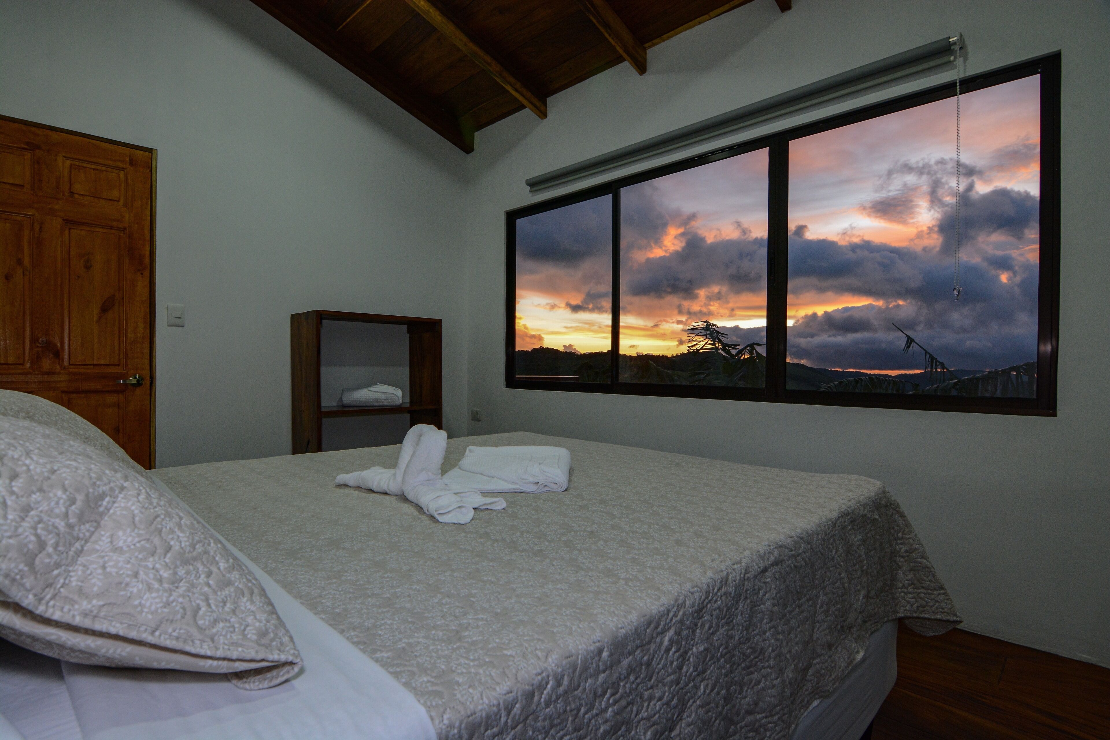 Departamento Confort, balcón, vista a la montaña | 2 habitaciones, espacio para trabajar con laptop y wifi gratis 