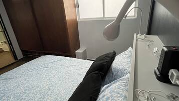 传统双人房 | 遮光窗帘、熨斗/熨衣板、免费 WiFi