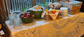 Hunterstown Suite in charming Olinger House B&B in historic, downtown Gettysburg