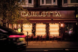 Image sans description, 2 de 35, bouton