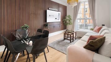 Smart-tv, tv-spel, dvd-spelare och böcker