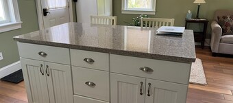 Charming loft cottage in tranquil Germantown with WiFi, AC