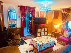 Interior - RUSTIC COZY MUD BRICK COTTAGE  
Unique Cozy Quiet Place with Hot Tub & Fire Pit (Coonabarabran)