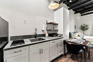 Classic Studio | Private kitchen