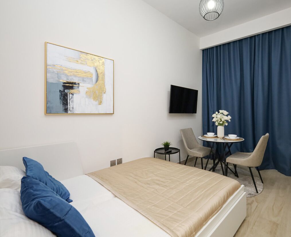 Safe på rommet, strykejern/-brett, wi-fi (inkludert) og sengetøy