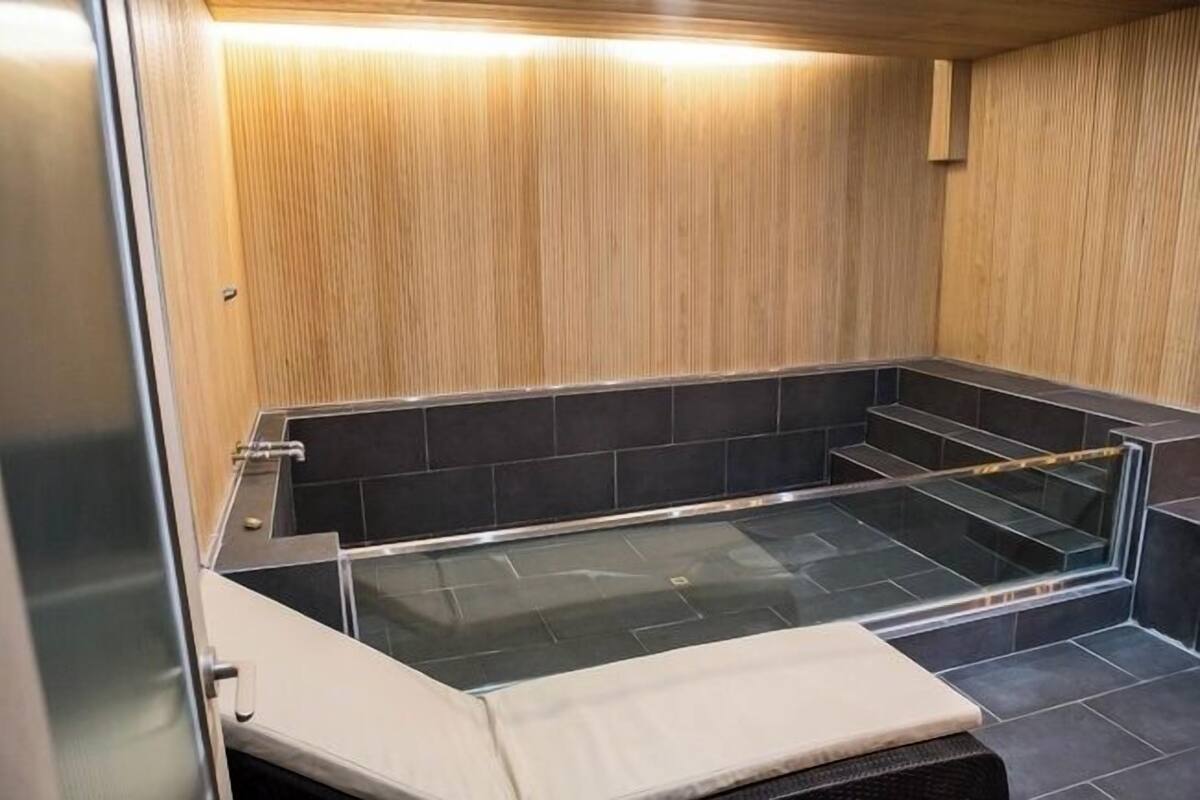 غرفة (Garden Pool) | تجهيزات عازلة للصوت وواي فاي مجانًا