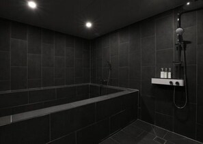 Habitació familiar | Habitacions insonoritzades i wifi gratuïta
