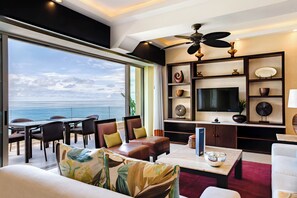 Smart TV, music library, stereo - Xmas 12/19-26/2026 OCEANFRONT 3-bedroom PH w/wifi in 5 Star Resort in PV (Puerto Vallarta)