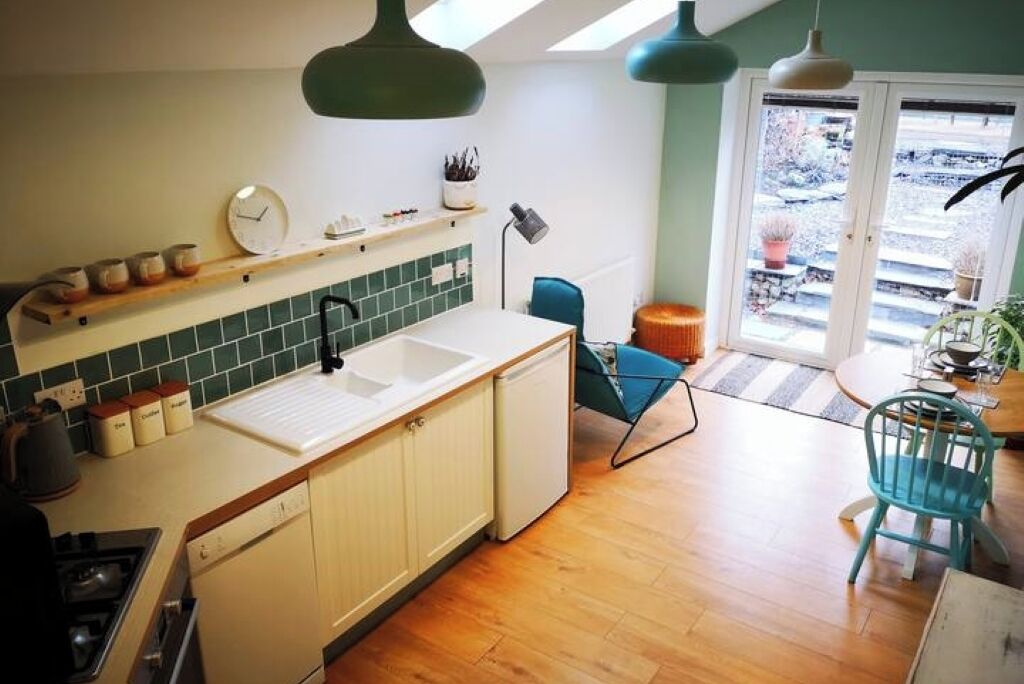 Microwave, oven, dishwasher