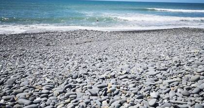 Romantic Coastal Retreat for 2 | New Hot Tub 2025