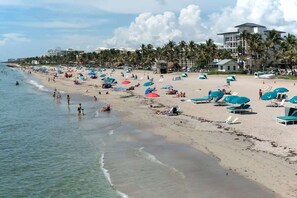 Unclassified image, 4 of 35, button