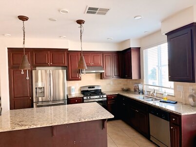 Newark Escape-Clean, Quiet & Fully Equipped Free WiFi, AC & Easy Parking