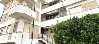 SE142 – Senigallia, large three-room apartment near the sea