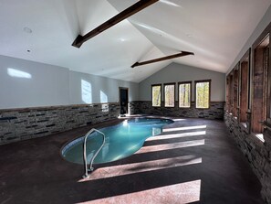 Piscine couverte, piscine chauffée