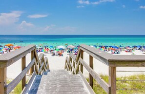 Beach - 2Br/ 2ba cozy townhome in popular Seascape development!  Easy walk to the beach! (Miramar Beach)