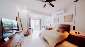 Camera Superior, 1 letto queen con divano letto, bagno privato, vista giardino | Biancheria da letto di alta qualità, copriletto in piuma